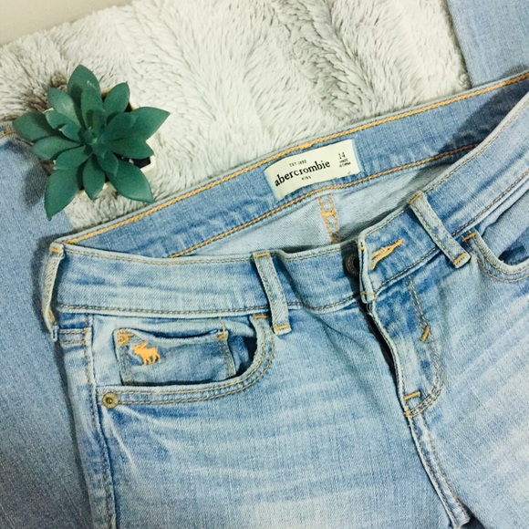 EUC Abercrombie Skinny Jeans - Picture 2 of 7